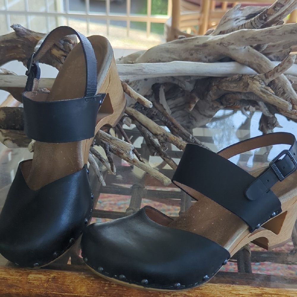 Dansko sandals
